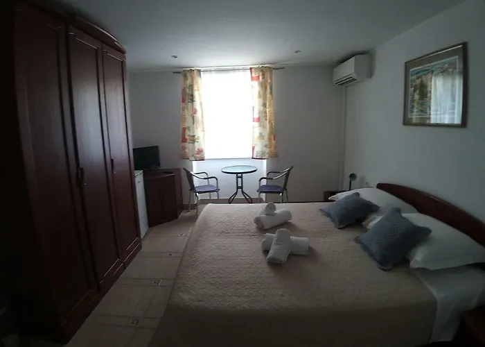 Casa de hóspedes Riva 3*