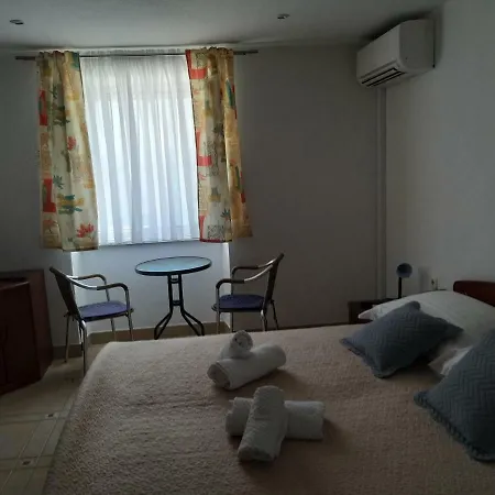 Riva Guest house Bol